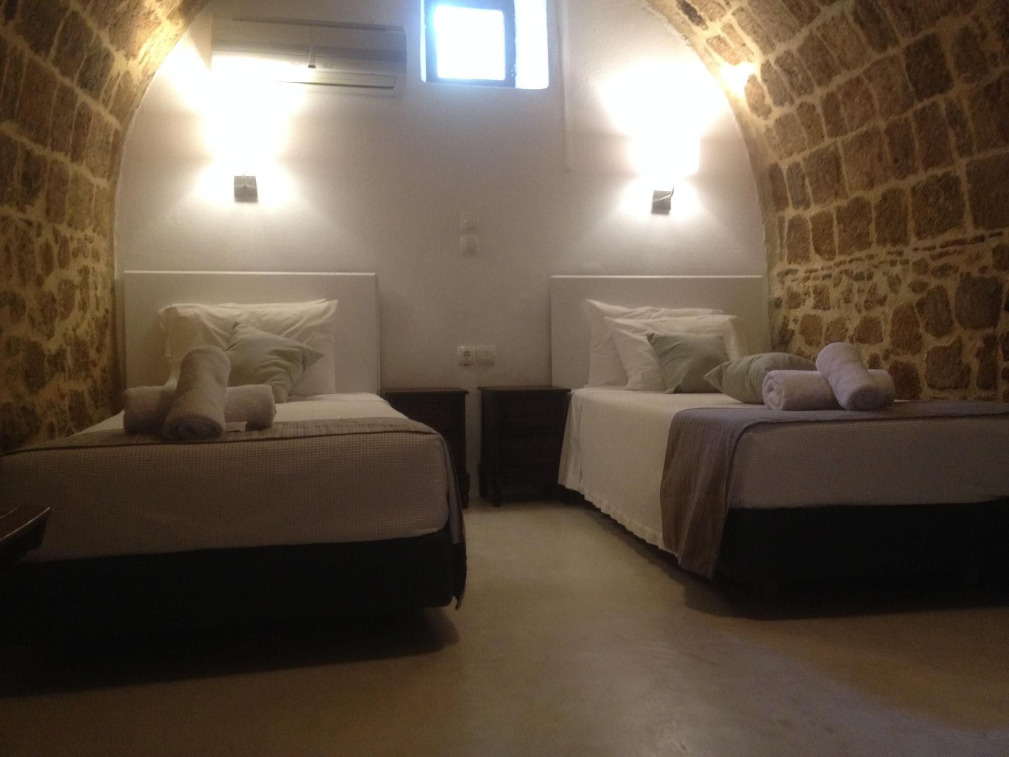 Auberge 32 Old Town Rhodes City Exterior foto